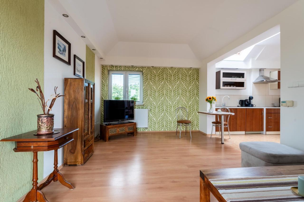 Apartament Green Hill Z Balkonem I Widokiem Na Karkonosze - Space Apart Jelenia Gora Dış mekan fotoğraf