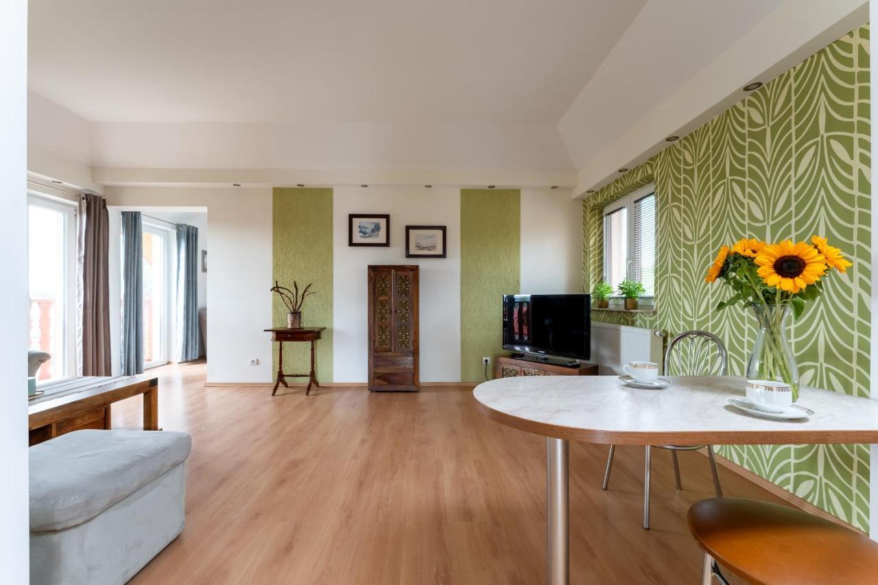 Apartament Green Hill Z Balkonem I Widokiem Na Karkonosze - Space Apart Jelenia Gora Dış mekan fotoğraf