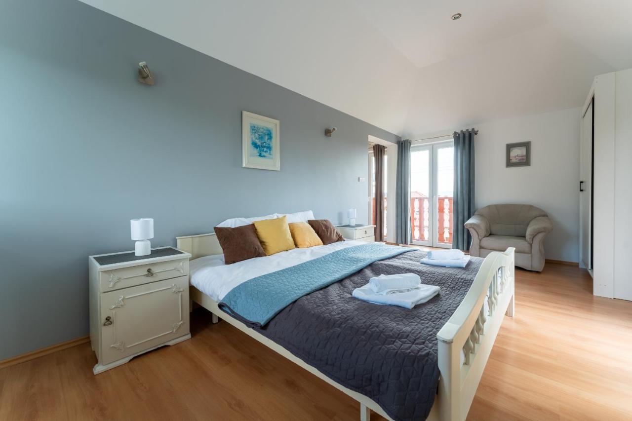 Apartament Green Hill Z Balkonem I Widokiem Na Karkonosze - Space Apart Jelenia Gora Dış mekan fotoğraf